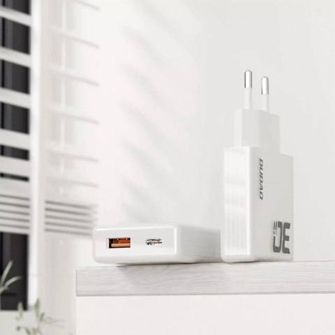 Dudao Ładowarka sieciowa GaN Dudao A30EU 30W USB-A / USB-C - Biała Dudao Ładowarka sieciowa GaN Dudao A30EU 30W USB-A / USB-C - Biała