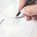 4kom.pl Rysik pojemnościowy z długopisem długopis 2w1 do ekranów smartfonów tabletów precyzyjny czarny