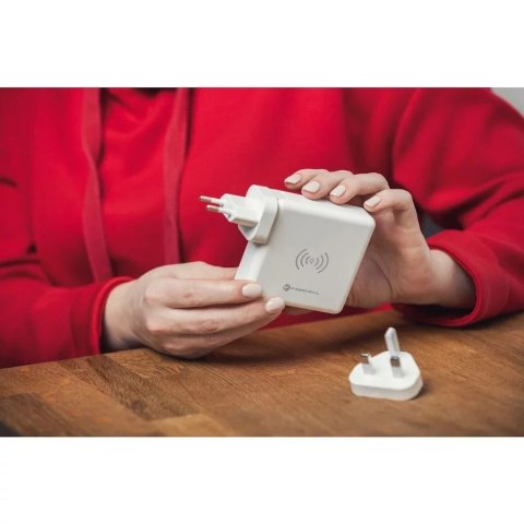 Forcell Ładowarka podróżna Forcell 4w1 8000mAh QC3.0 USB-C Powerbank Indukcja Forcell Ładowarka podróżna Forcell 4w1 8000mAh QC3.0 USB-C Powerbank Indukcja