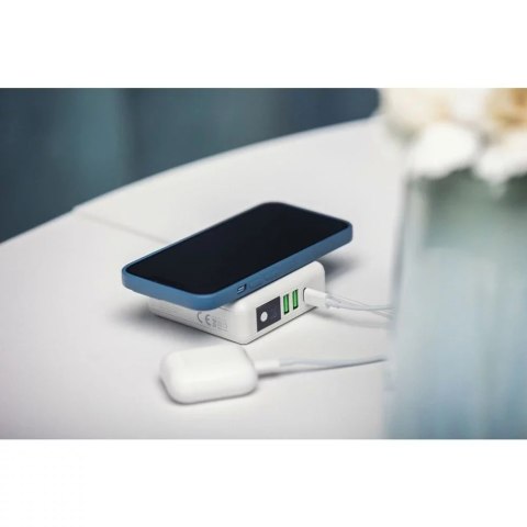 Forcell Ładowarka podróżna Forcell 4w1 8000mAh QC3.0 USB-C Powerbank Indukcja Forcell Ładowarka podróżna Forcell 4w1 8000mAh QC3.0 USB-C Powerbank Indukcja