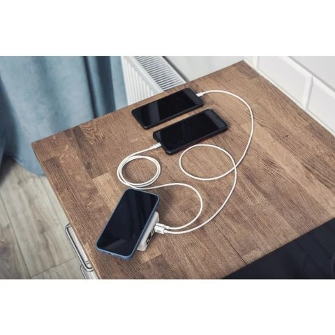 Forcell Ładowarka podróżna Forcell 4w1 8000mAh QC3.0 USB-C Powerbank Indukcja Forcell Ładowarka podróżna Forcell 4w1 8000mAh QC3.0 USB-C Powerbank Indukcja
