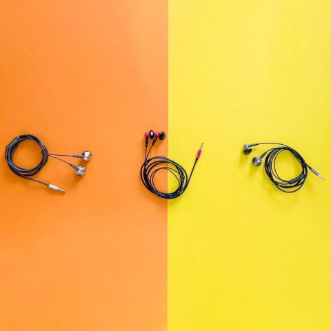 Dudao Dudao metalowe przewodowe słuchawki douszne 3,5 mm mini jack szary (X2C-Grey) Dudao Dudao metalowe przewodowe słuchawki douszne 3,5 mm mini jack szary (X2C-Grey)