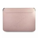 Guess Guess Sleeve GUCS13PUSASPI 13" różowy /pink Saffiano Script