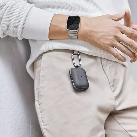 UNIQ Etui ochronne na słuchawki UNIQ etui Valencia do Apple AirPods Pro czarny/midnight black Antimicrobial UNIQ Etui ochronne na słuchawki UNIQ etui Valencia do Apple AirPods Pro czarny/midnight black Antimicrobial