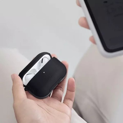 UNIQ Etui ochronne na słuchawki UNIQ etui Valencia do Apple AirPods Pro czarny/midnight black Antimicrobial UNIQ Etui ochronne na słuchawki UNIQ etui Valencia do Apple AirPods Pro czarny/midnight black Antimicrobial