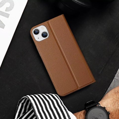 Dux Ducis Dux Ducis Skin X2 etui do iPhone 14 Plus pokrowiec z magnetyczną klapką brązowy Dux Ducis Dux Ducis Skin X2 etui do iPhone 14 Plus pokrowiec z magnetyczną klapką brązowy